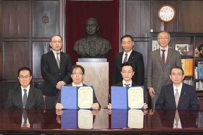 附属新素材共同研究開発センター 第13回 共同利用研究課題最優秀賞